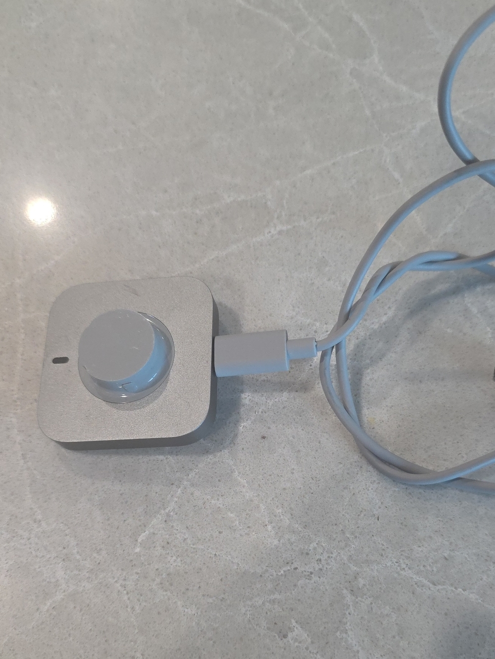 Oura Magnetic Charger Dock with Cable - Size 13 ONLY